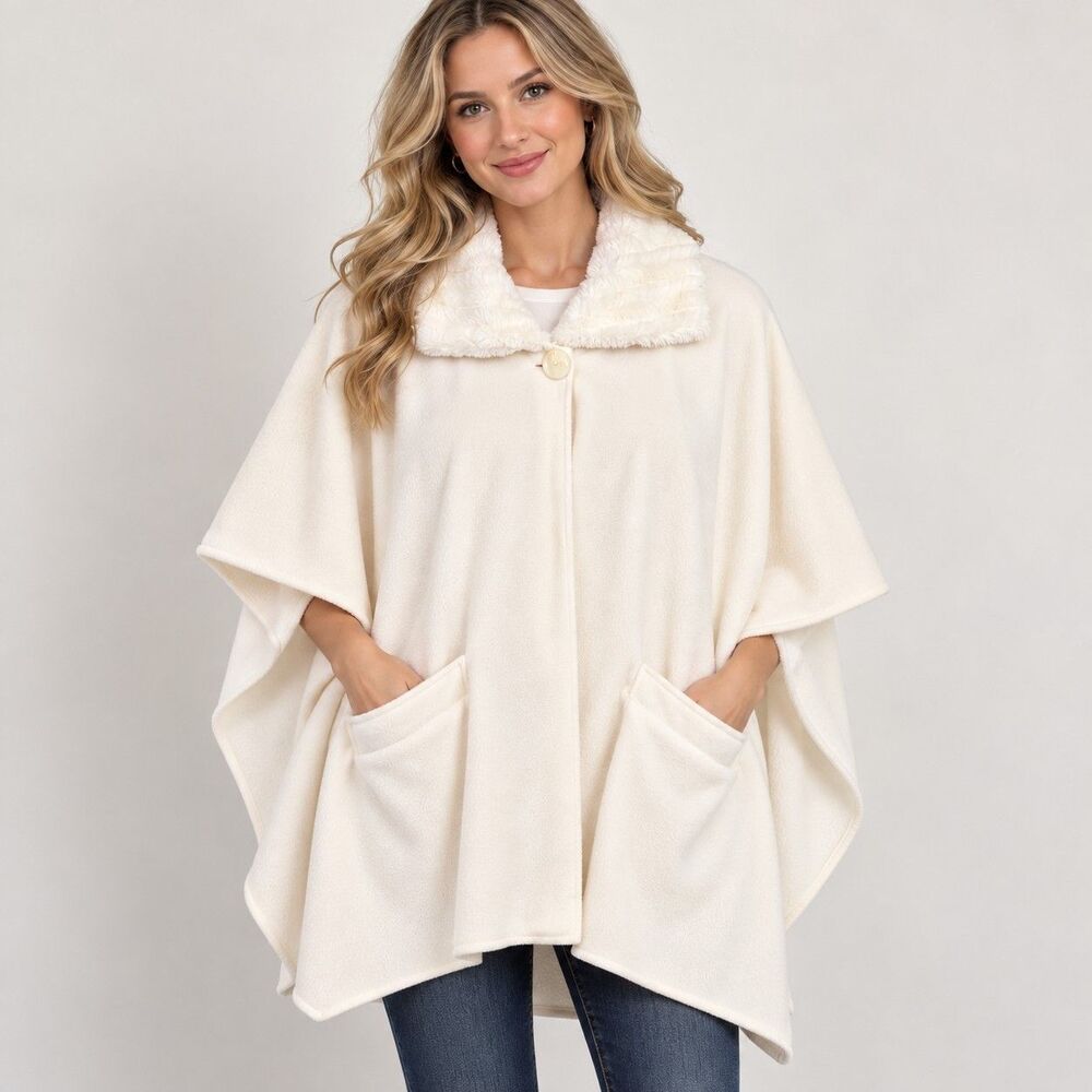 Le Moda Womens Ivory Fleece Cape Poncho Faux Fur Collar Pockets Cozy Winter